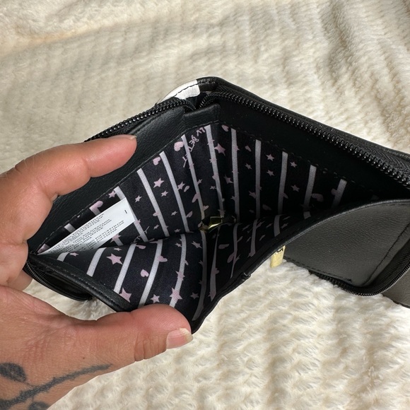 Betsey Johnson Panda folding wallet zip around - Picture 4 of 9